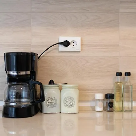 Mm Near To Coresi Mall With Free Parking Apartment *